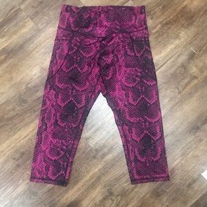 COPY - Champion Yoga Crop Pants -L